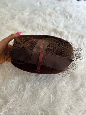 1950s 1960s Peachbloom Velour Brown Veiled Pillbox Hat